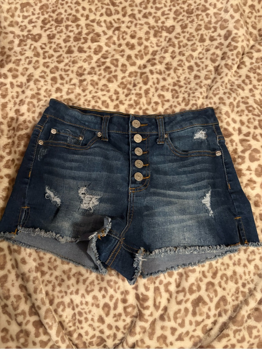 Forever 21 Dark Wash Denim High Rise Button Up Shorts Size 26